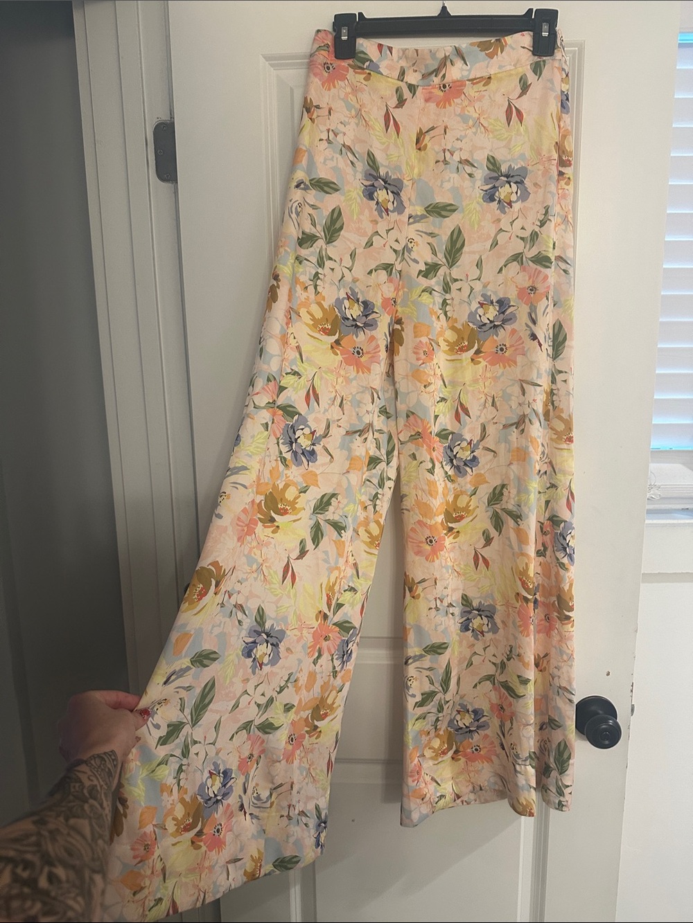 Floral Wide-Leg Pants in Pastel Peach